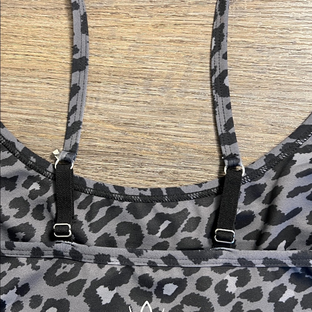 Beyond Yoga Black Leopard Print Strappy Athletic Sports Bra Size XL - Picture 4 of 11